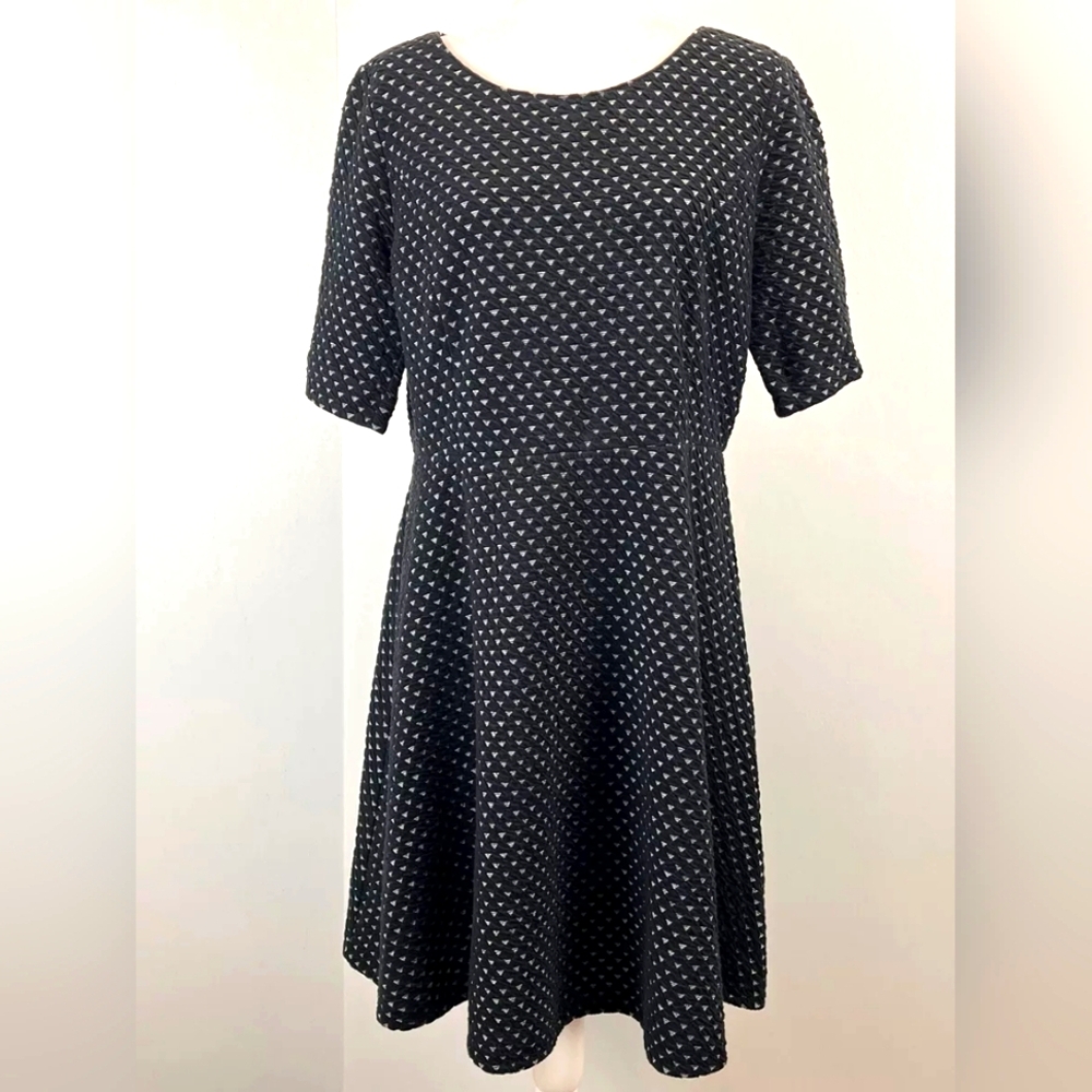 Lands' End Black and White A-Line Midi Dress